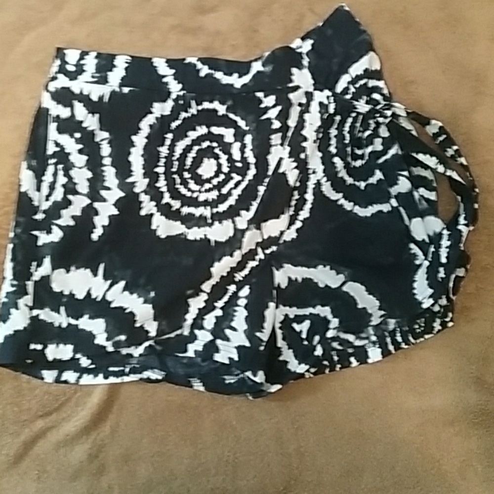 Inc Wrap front Skorts